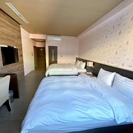 Dlinn Hotel Tajcshung Kültér fotó