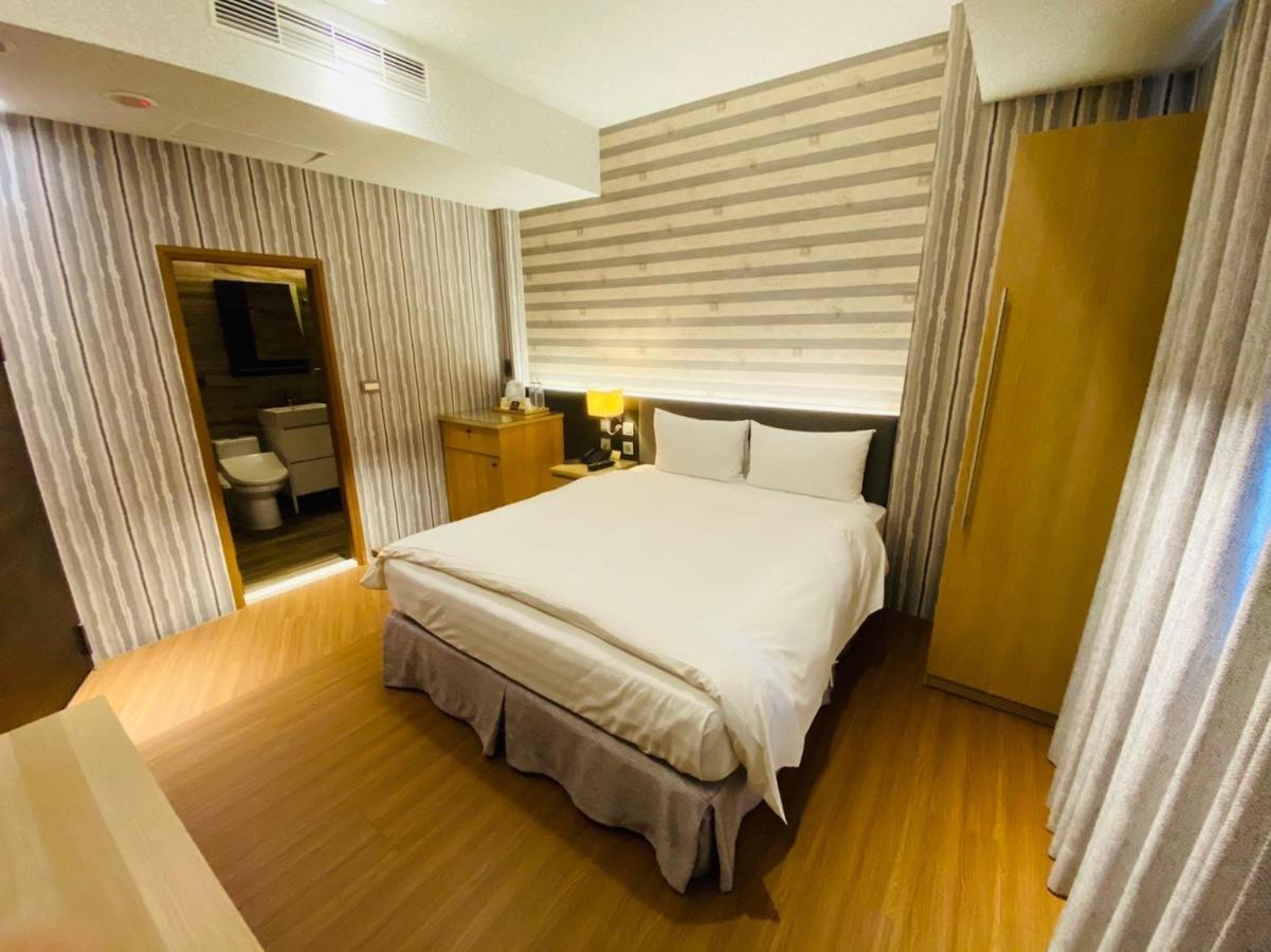 Dlinn Hotel Tajcshung Kültér fotó