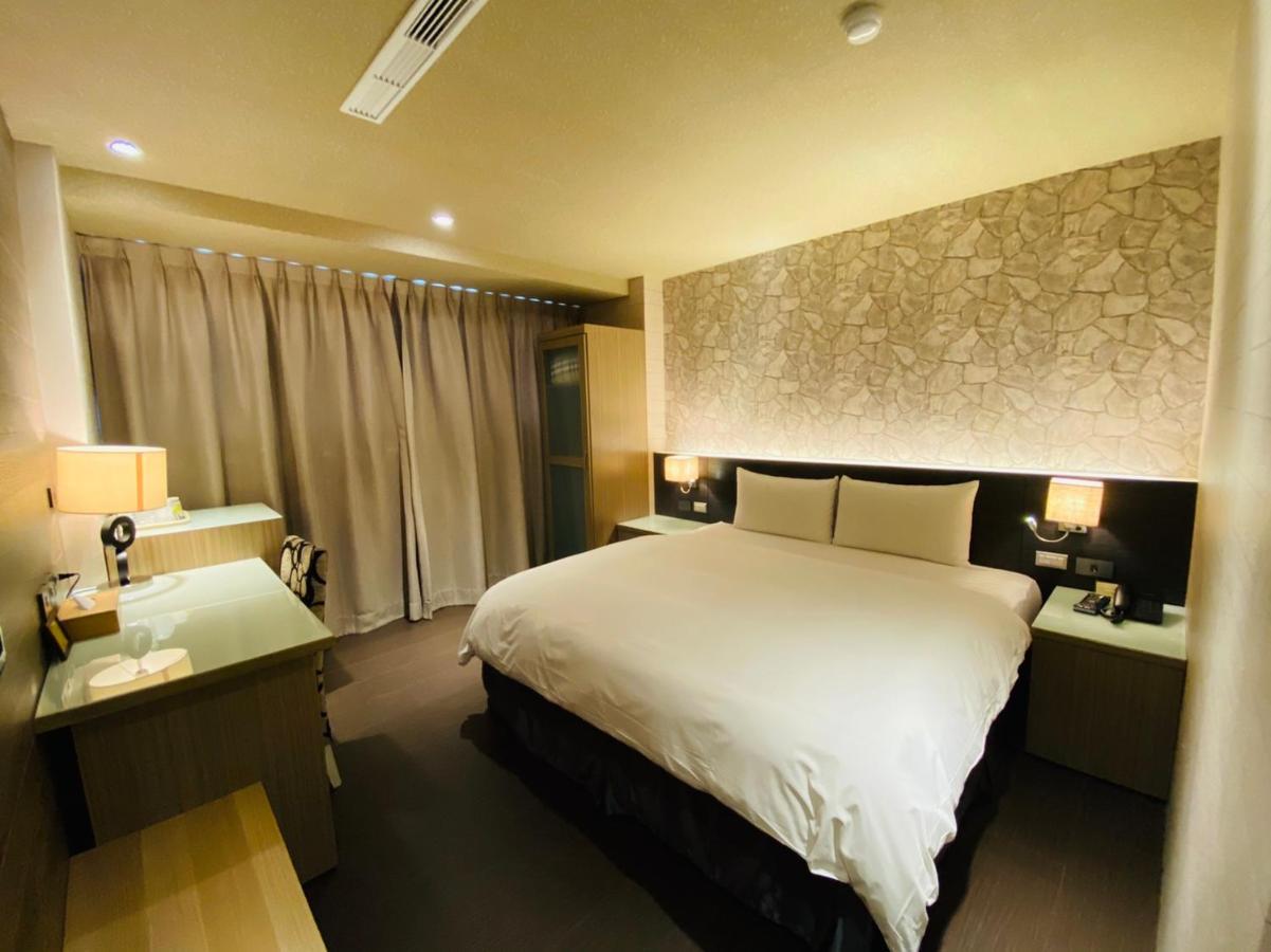 Dlinn Hotel Tajcshung Kültér fotó