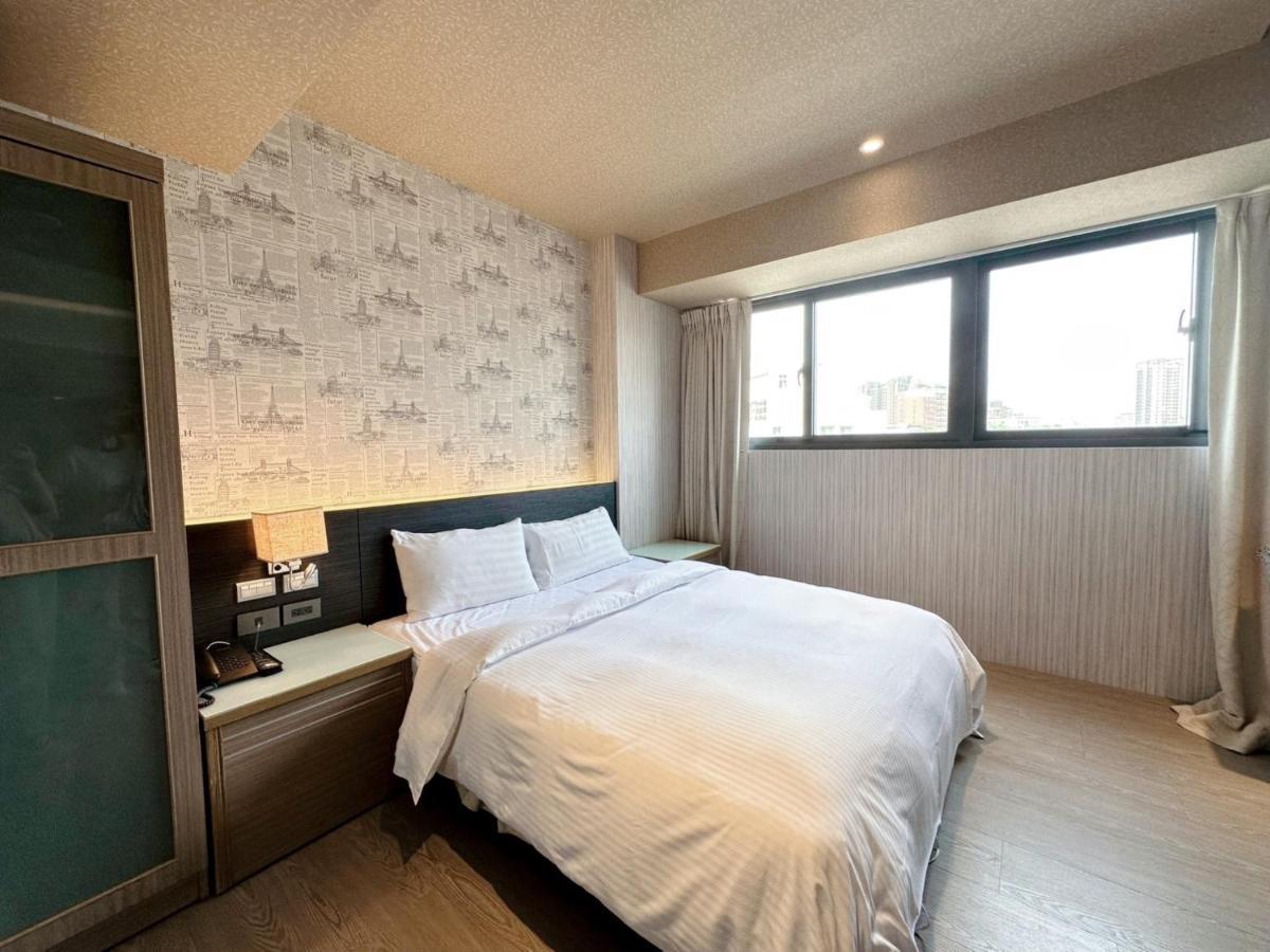 Dlinn Hotel Tajcshung Kültér fotó