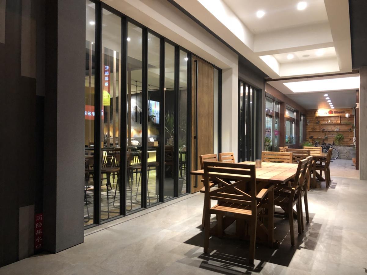 Dlinn Hotel Tajcshung Kültér fotó
