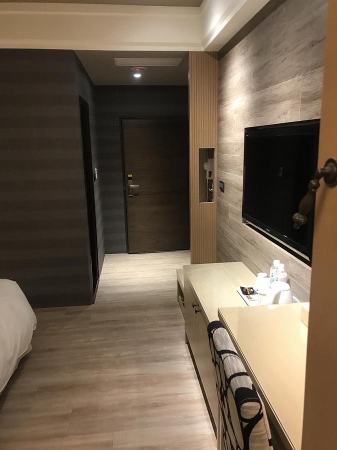 Dlinn Hotel Tajcshung Kültér fotó