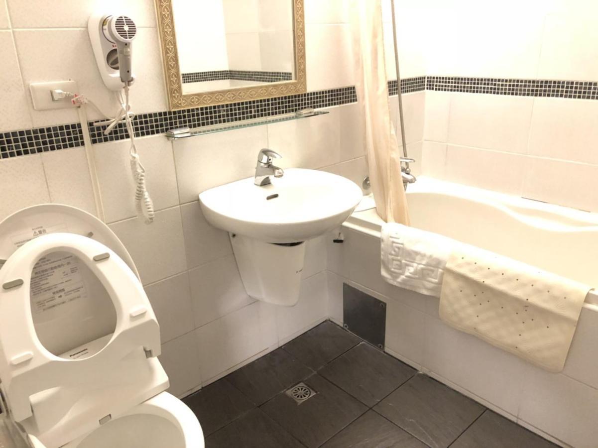 Dlinn Hotel Tajcshung Kültér fotó